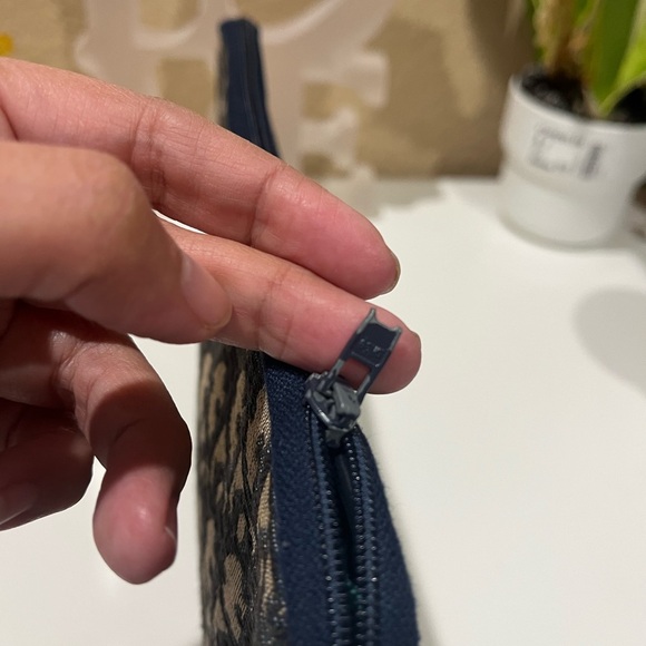 DIOR VINTAGE POUCH - Picture 8 of 11